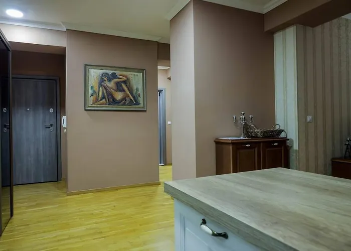 Ideal For Families Couples *