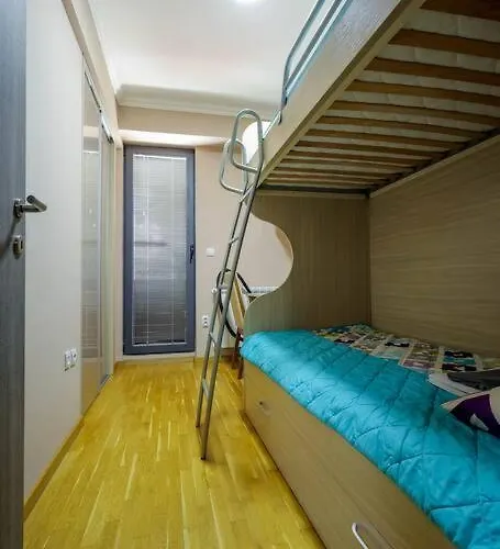 Apartment Ideal For Families Couples *